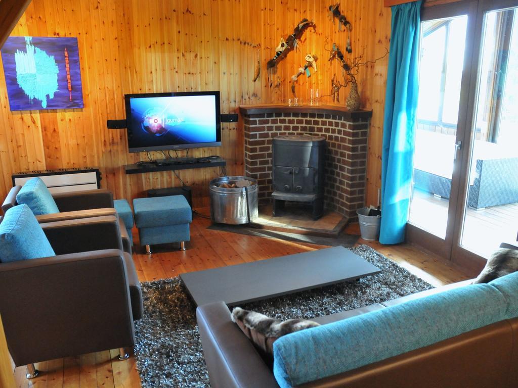 Arbre Dresse Villa Somme-Leuze Room photo